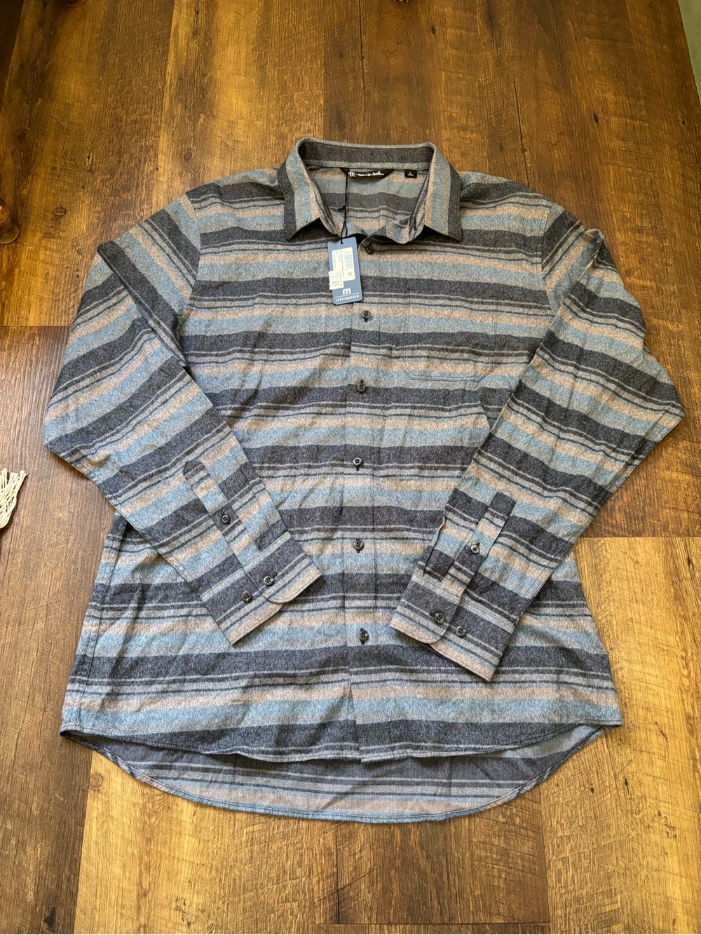 NWT Travis Mathew Cloud Flannel Stripe Shirt Men’s Size Large - Picture 2 of 10
